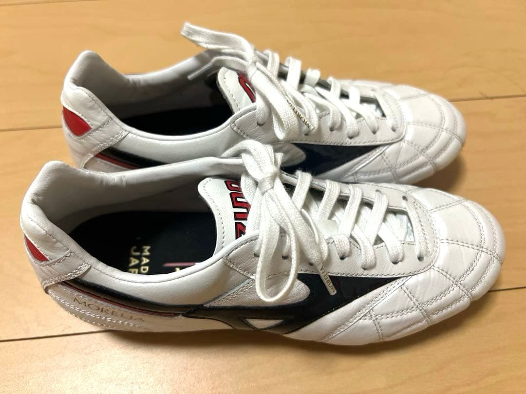 【美品】ミズノモレリア 2 JAPAN(ショートタン＆クロスステッチ) 23cm