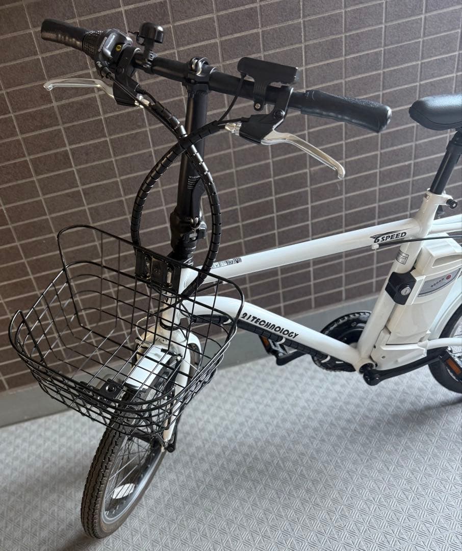 限定地域格安お届け！DASK206 オシャレ電動アシスト自転車 白 新品同様☆