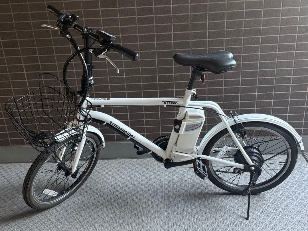 限定地域格安お届け！DASK206 オシャレ電動アシスト自転車 白 新品同様☆