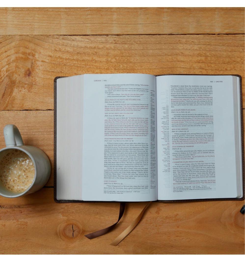 【希少品】英語の聖書 ノート欄付き NKJV Wide-Margin Bible