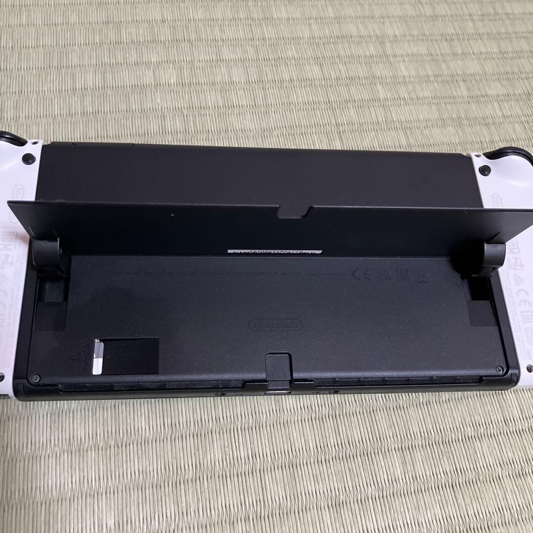 Nintendo Switch有機ELモデル　ホワイト　SDカード付(128)