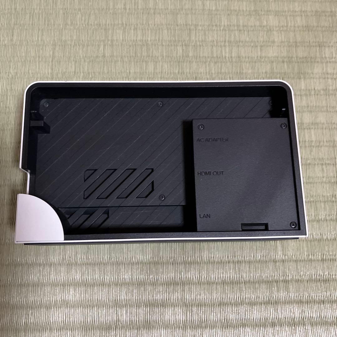 Nintendo Switch有機ELモデル　ホワイト　SDカード付(128)