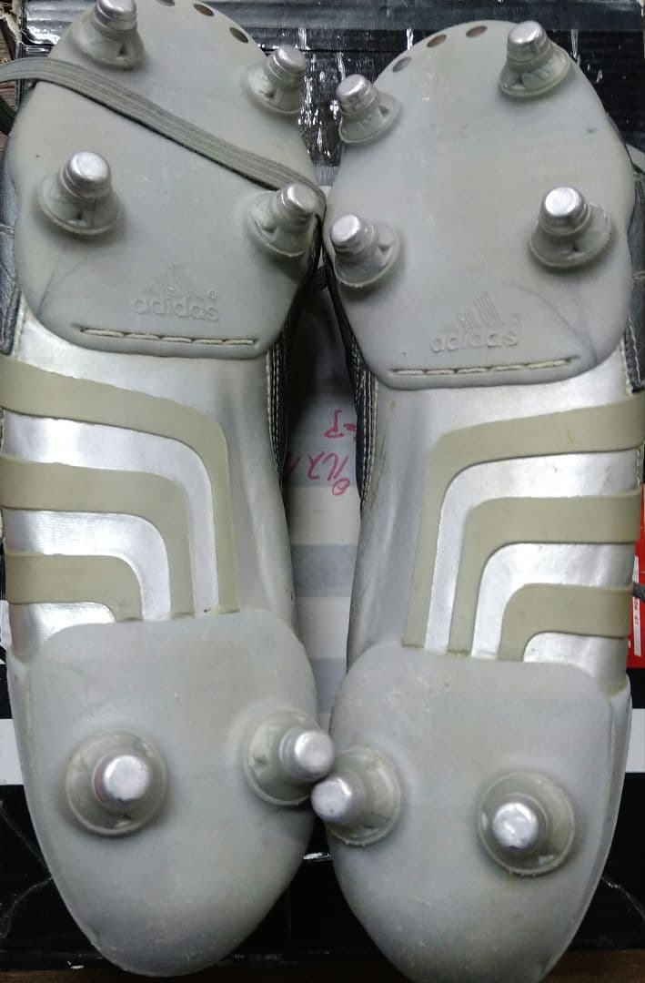 アディダス プレデター