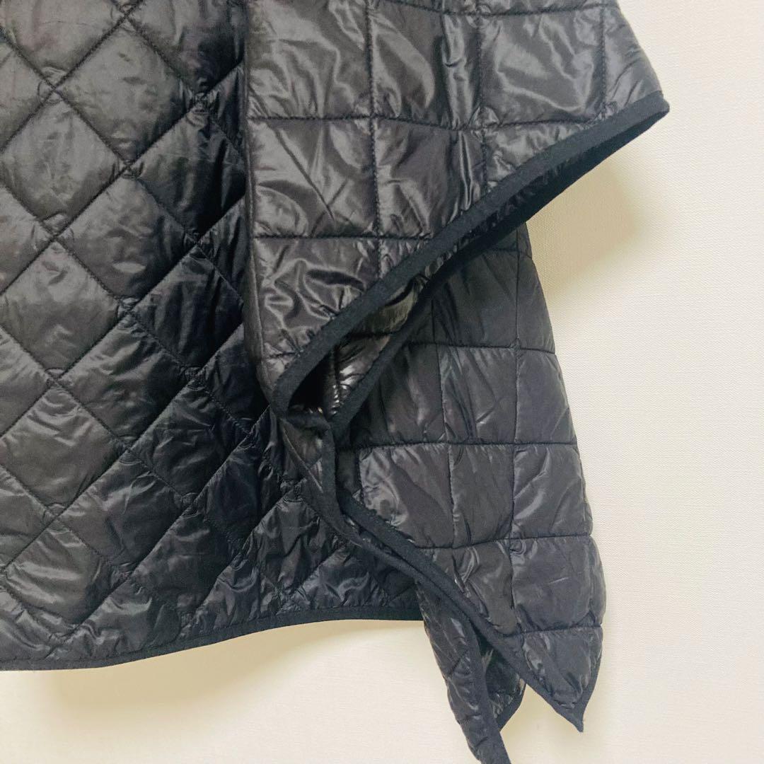 美品　ZARAキルティング ポンチョ フード付き　ブラック