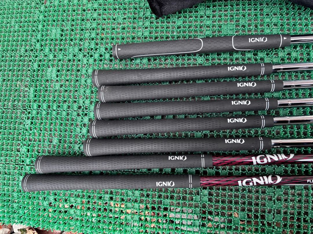 IGNIO クラブセット 1・5W 7I～9I・PW・SW(R)　PT