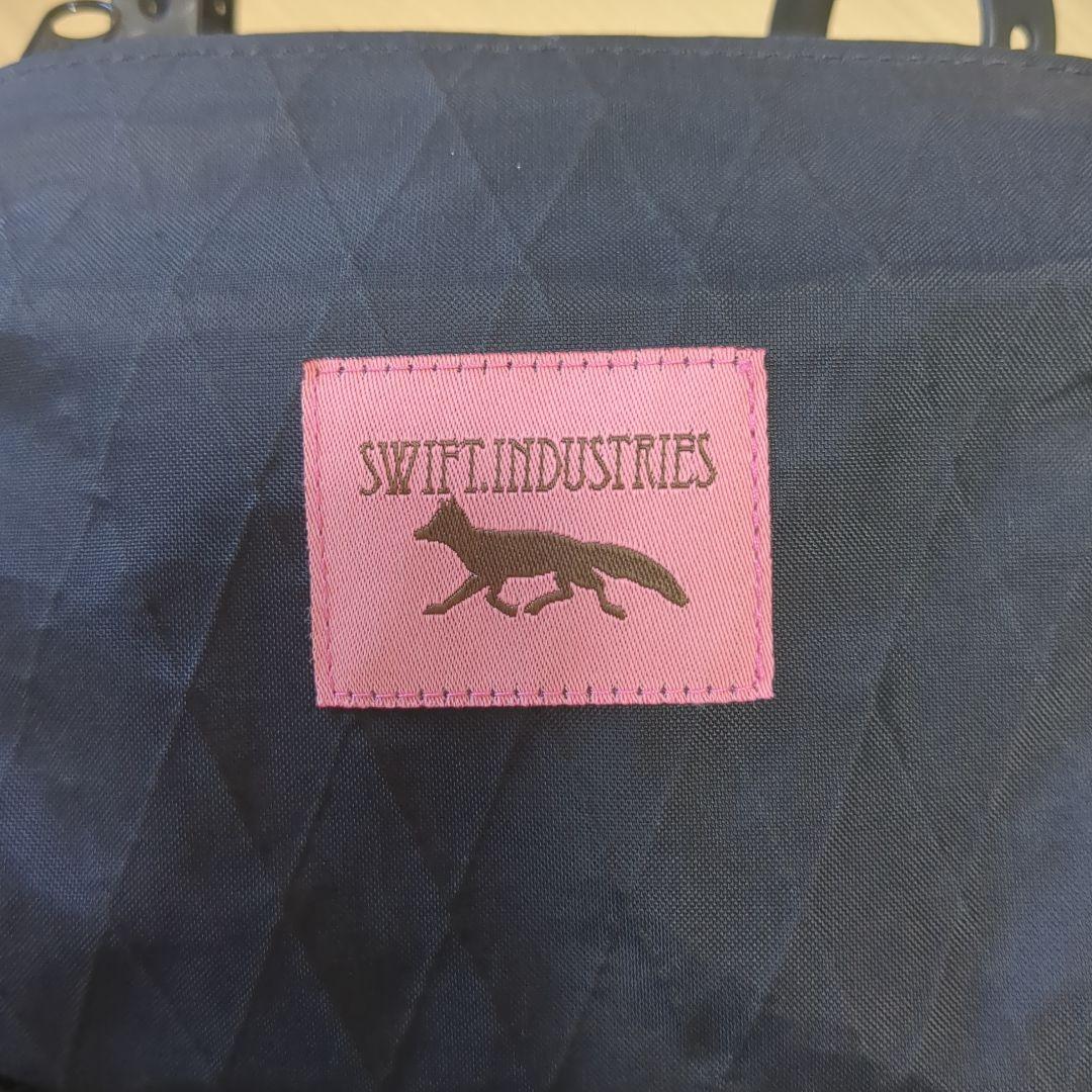 SWIFT INDUSTRIES Catalystpack ハンドルバーバッグ