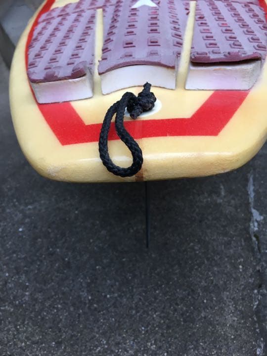 サーフボードフィン付き