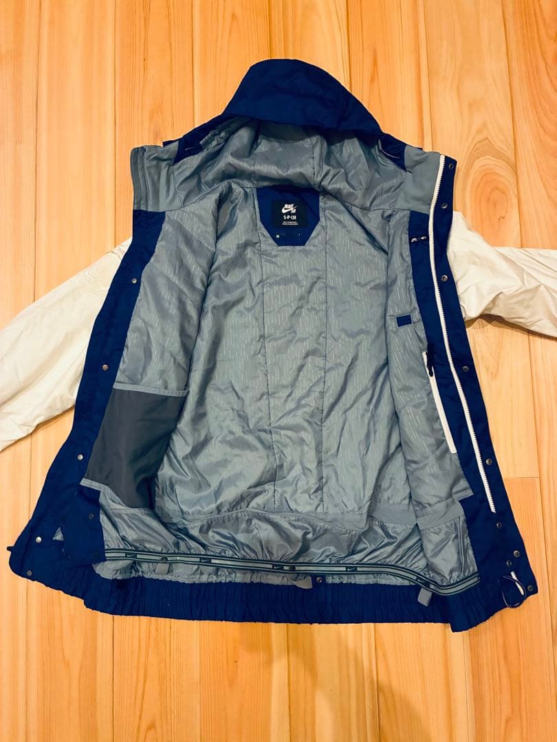 新品未使用　ナイキ　Nike SB S-P-CH ネイビー/ホワイトジャケット