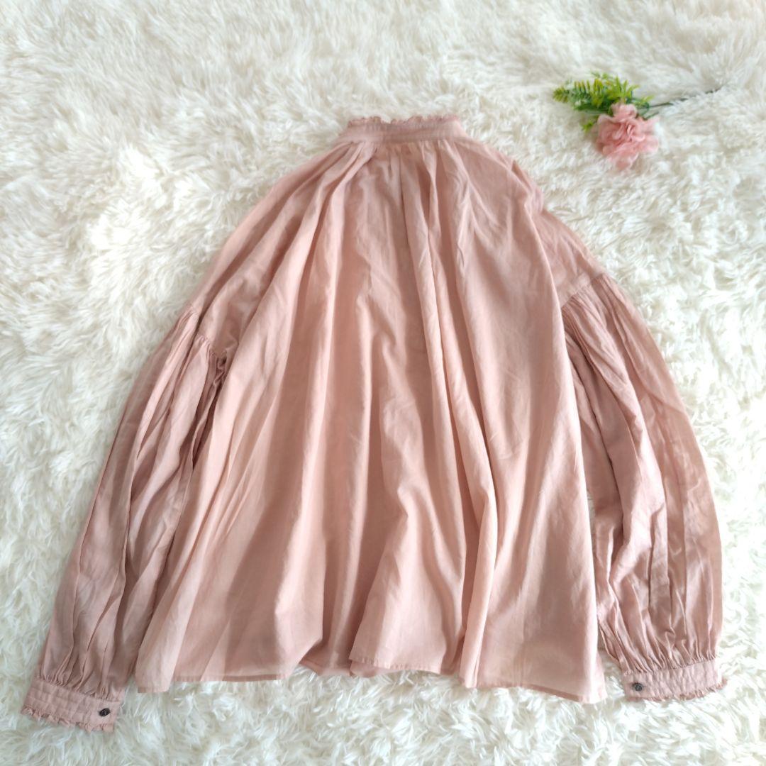 ウィムガゼット 2wayギャザーブラウス フリルカラー シェルボタン