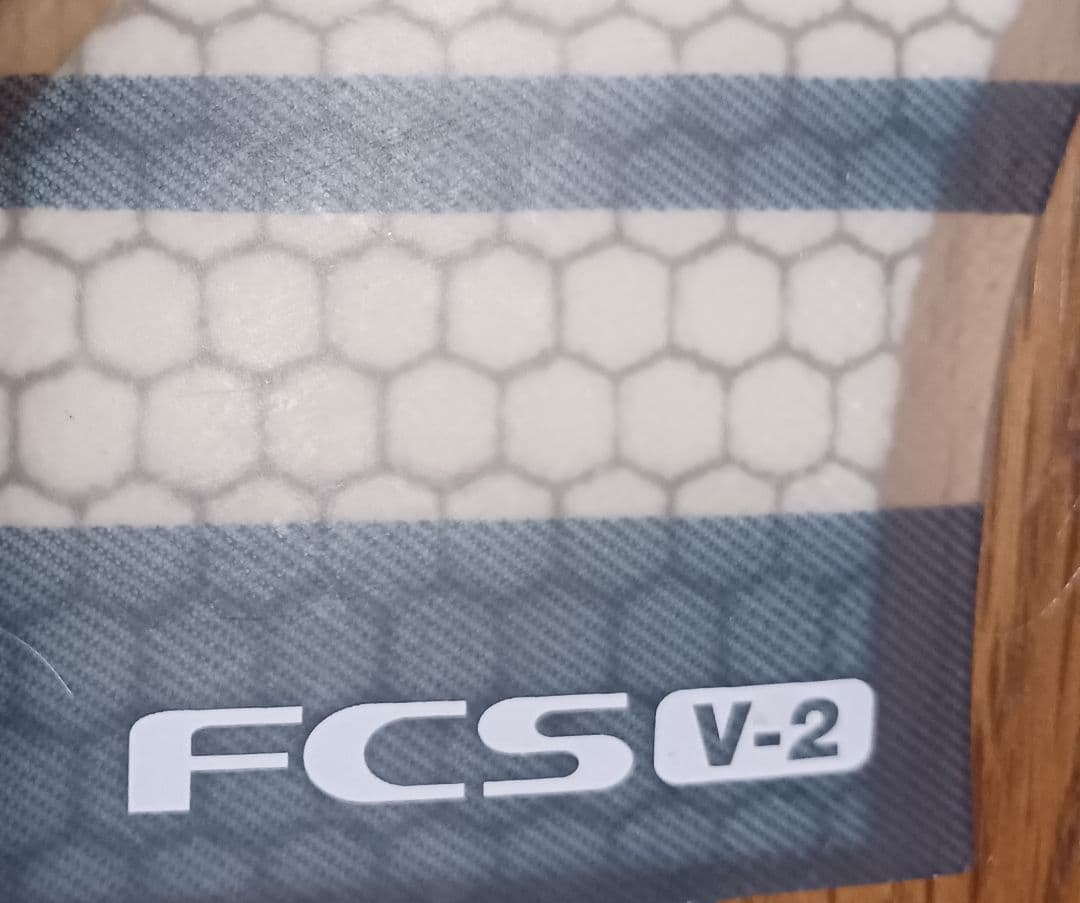 FCS V2　サーフボードフィン　トライフィン　ケリースレーター