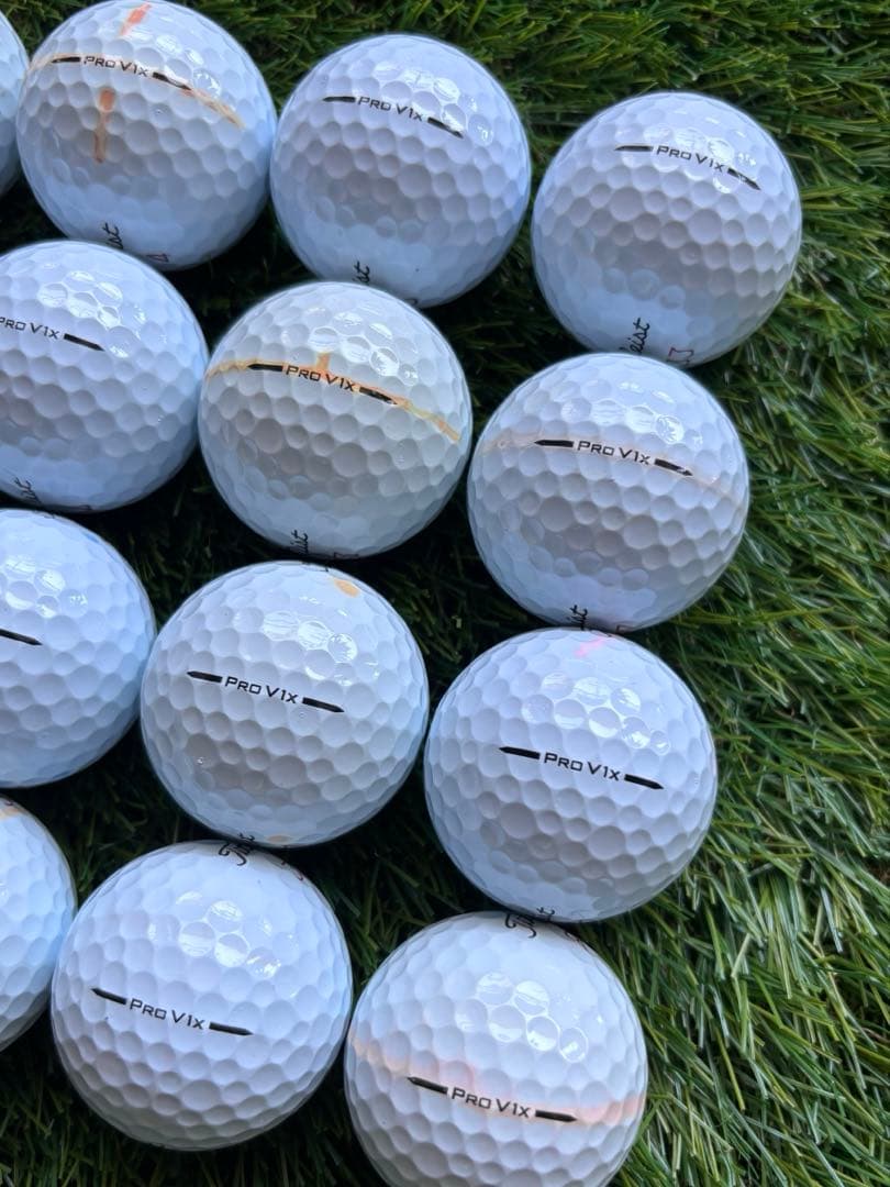 美品 最新 25年モデル タイトリスト プロV1x 24個 ロストボール ②
