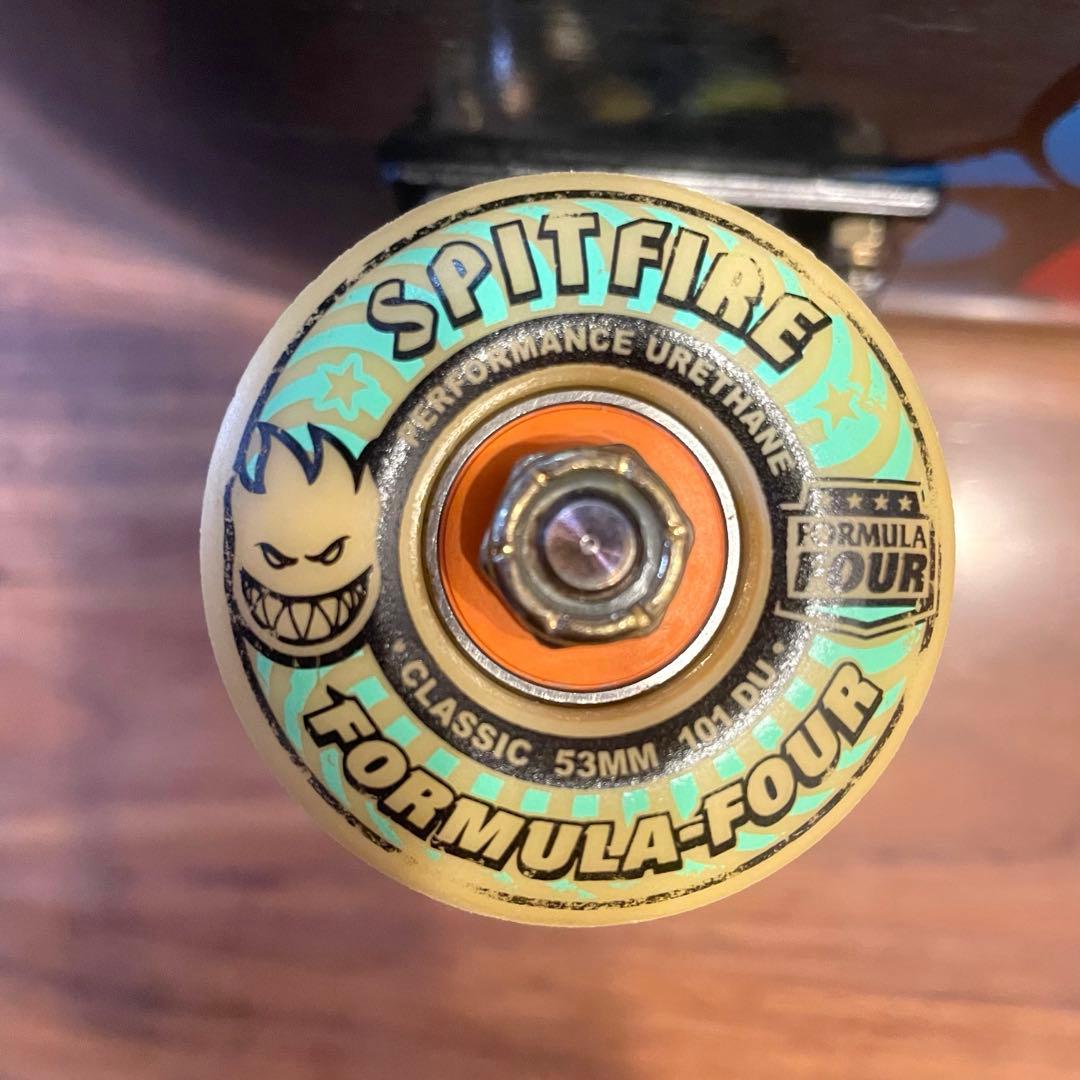 スケボー　サンダー　チタニウム　スピットファイア　美品　サンタクルーズ　8.25