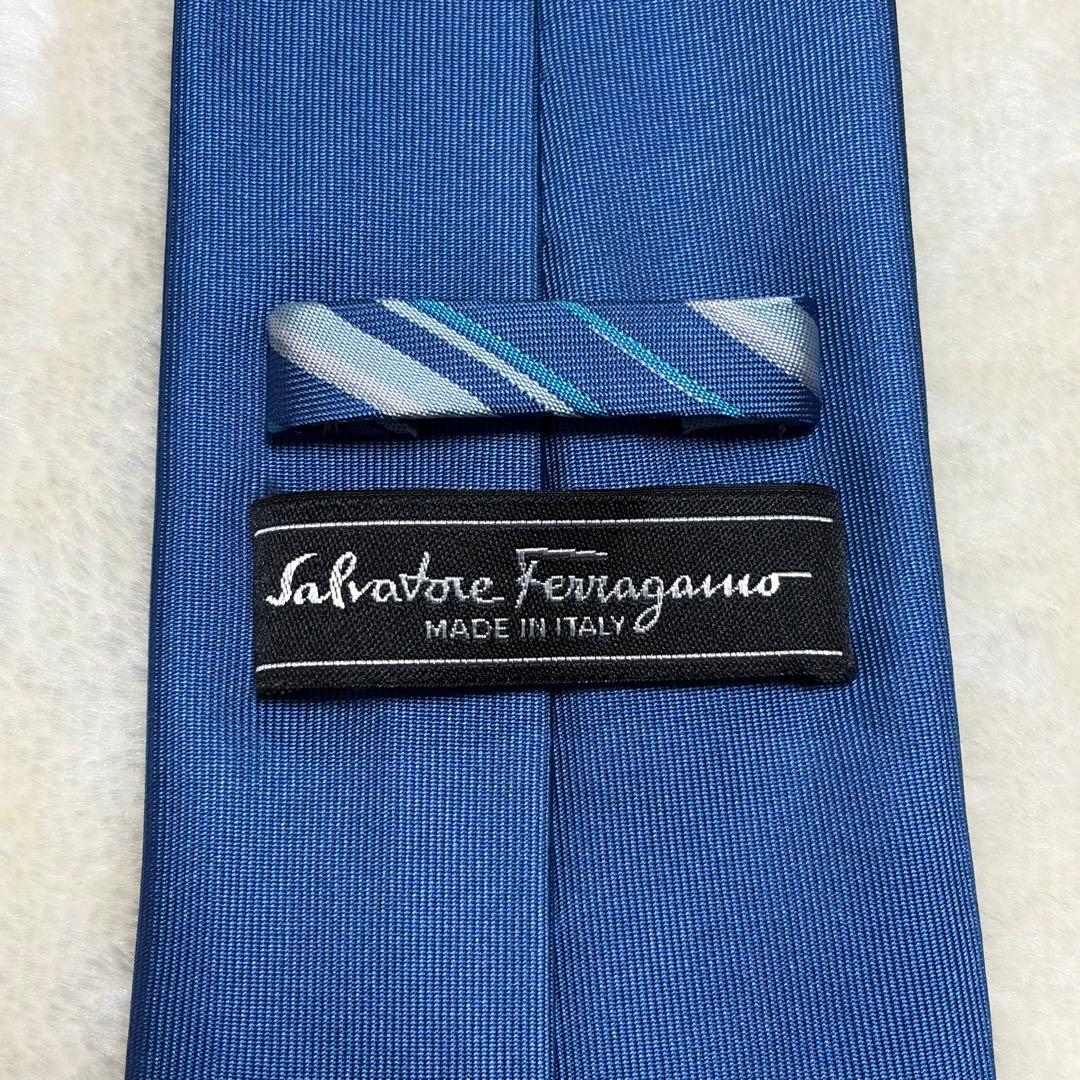 希少❗️新品箱付き✨フェラガモ　ソリッドタイ　無地×ストライプ　水色ブルー　光沢感