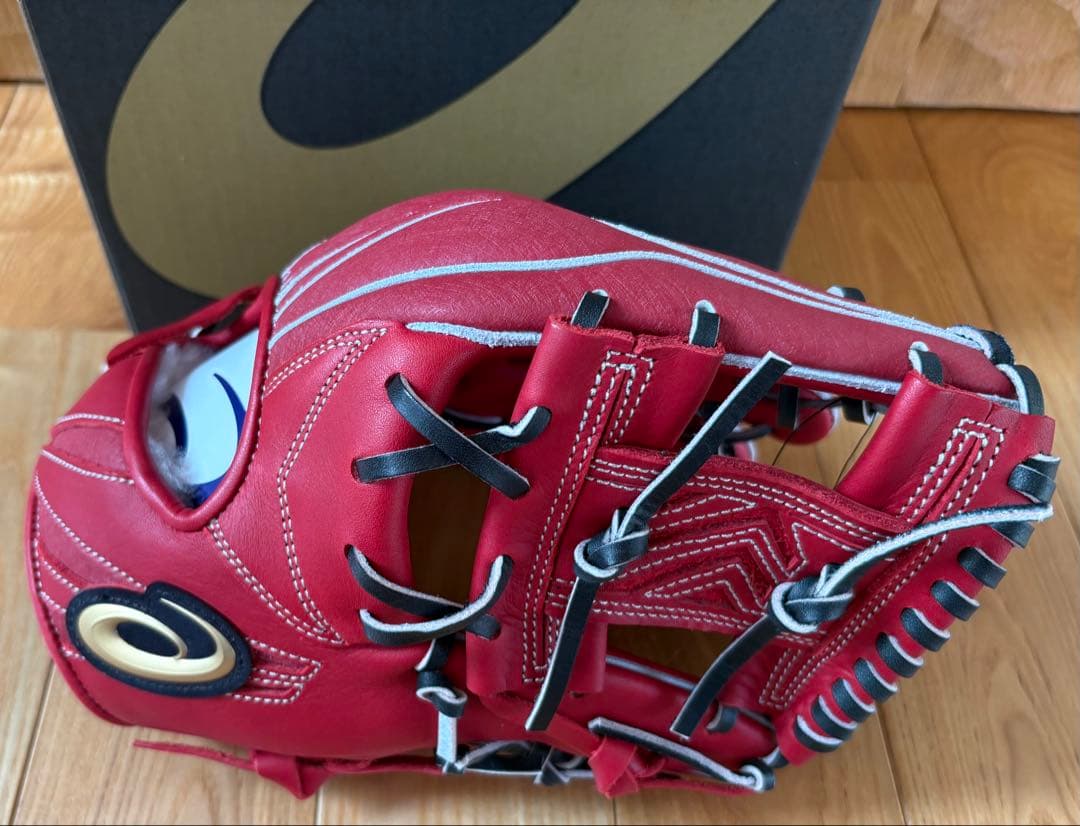 アシックス　GOLDSTAGE 硬式用LYTE TECH内野手用