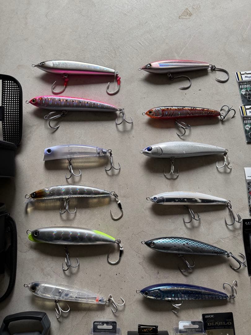 ルアー　大型プラグ、ジグ　マリア、釣り道具など