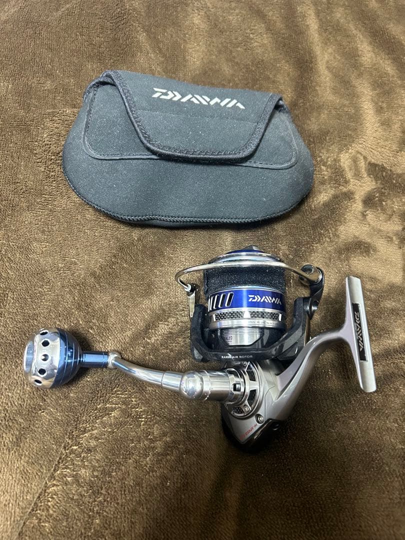 DAIWA SALTIGA 4500H スピニングリール