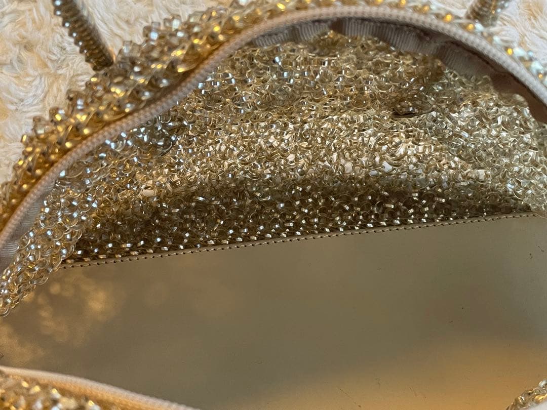 アンティプリマ　シャンパンゴールドワイヤーバッグ