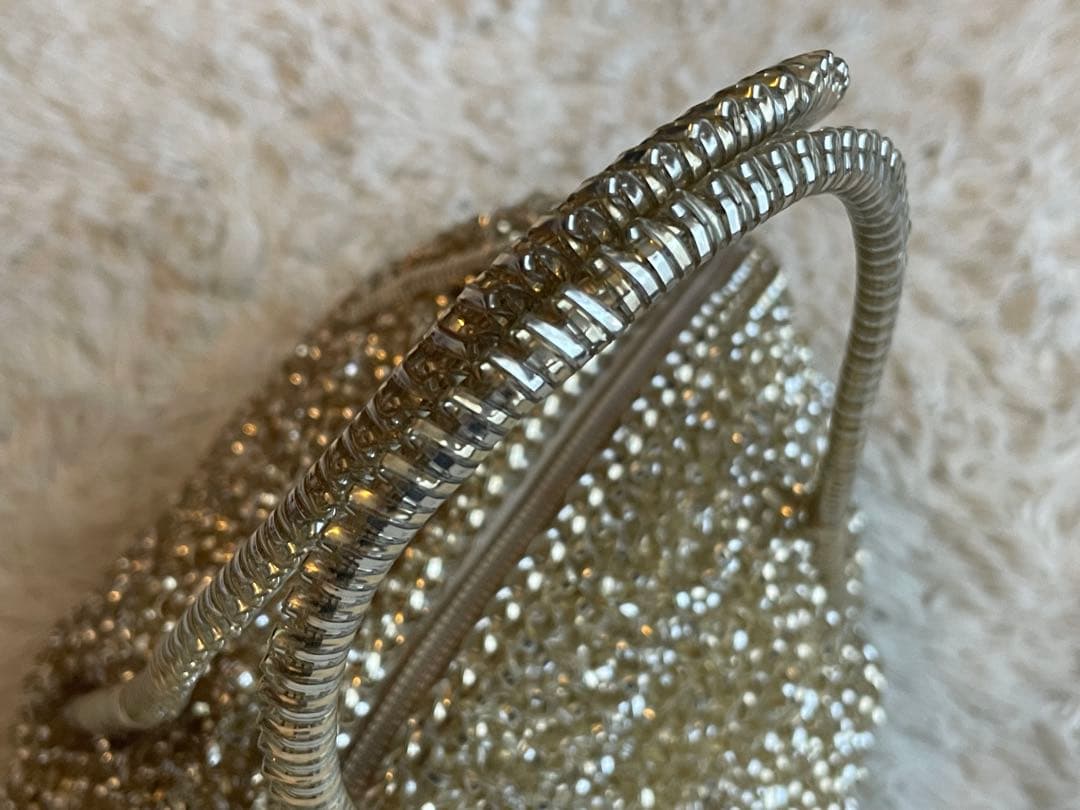 アンティプリマ　シャンパンゴールドワイヤーバッグ