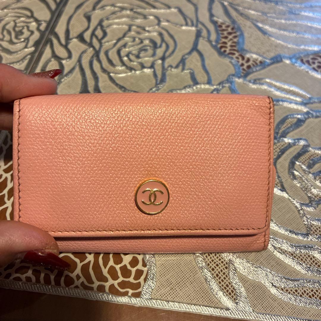CHANEL ピンク レザー キーケース シリアル番号有り