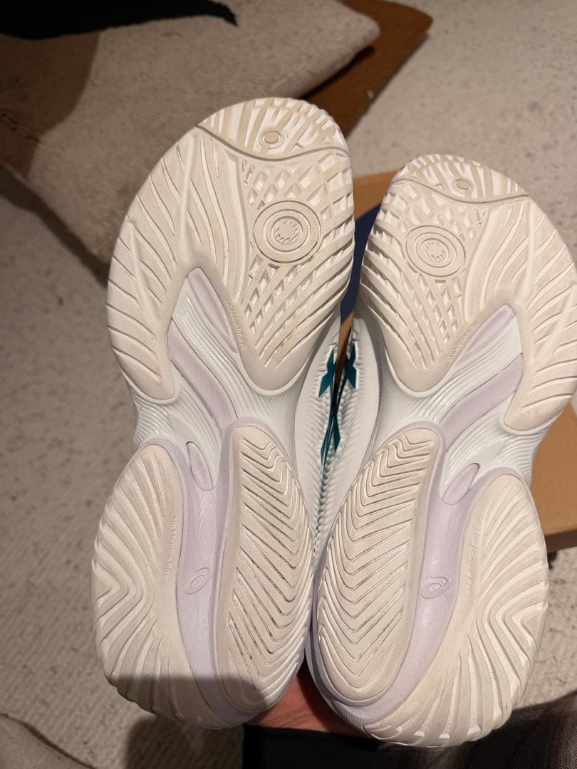 ASICS COURT FF 3 NOVAK ホワイト/ピッチグリーン 40