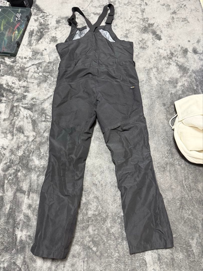 ラグゼ　がまかつ　アクティブフィットレインビブパンツle-903