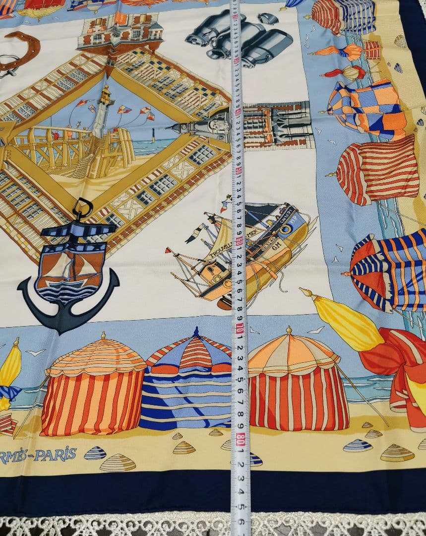 エルメス　HERMES　スカーフ　CHARMES DES　PLACES