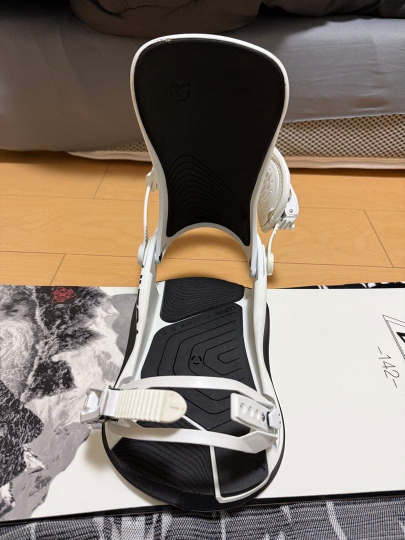 【まるさん専用】En Guard スノーボード 142cm ホワイト