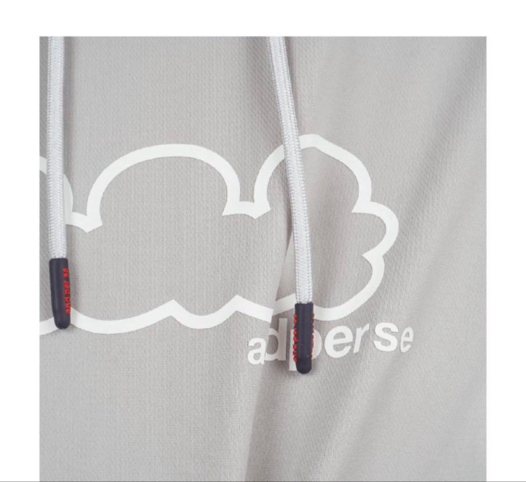 新品タグ付き　アンパスィ　レディース　フード付き半袖プルオーバー　ベスト