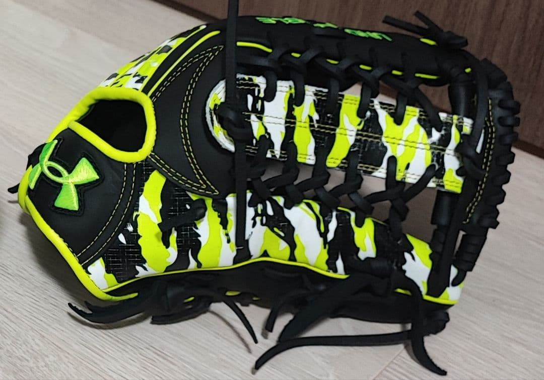 アンダーアーマー　外野　一般軟式　オールスター　廃盤