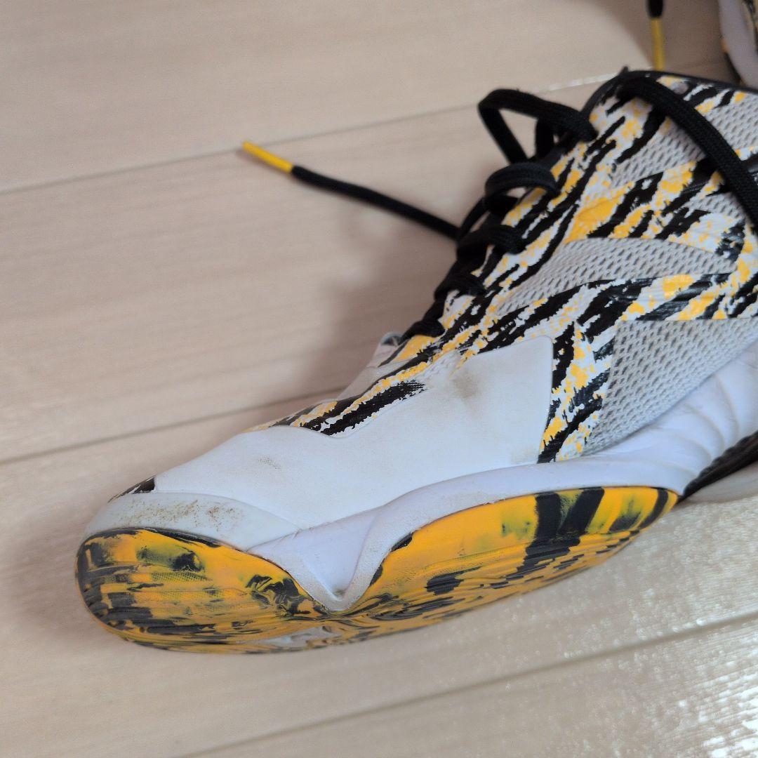 値下げMizuno Wave Lightning Z7 海外限定モデル