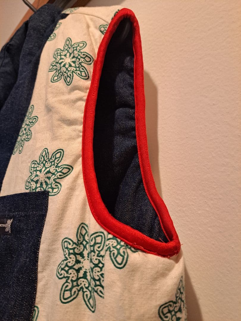 美品　TOKYOHEMPCONNECTION　Sサイズ　ダウンベスト