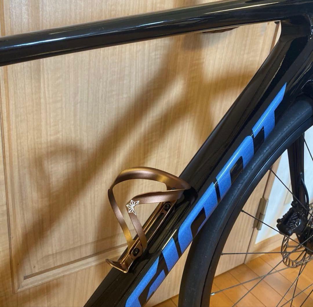 ジャイアント　TCR アドバンスド　2 KOM XS 105 12s