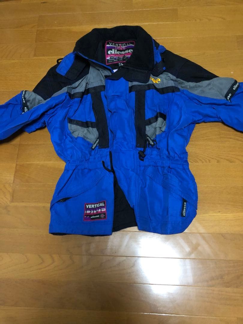 限定値下げ美品　エレッセ　ゴールドウィン　スキーウエア上下　L