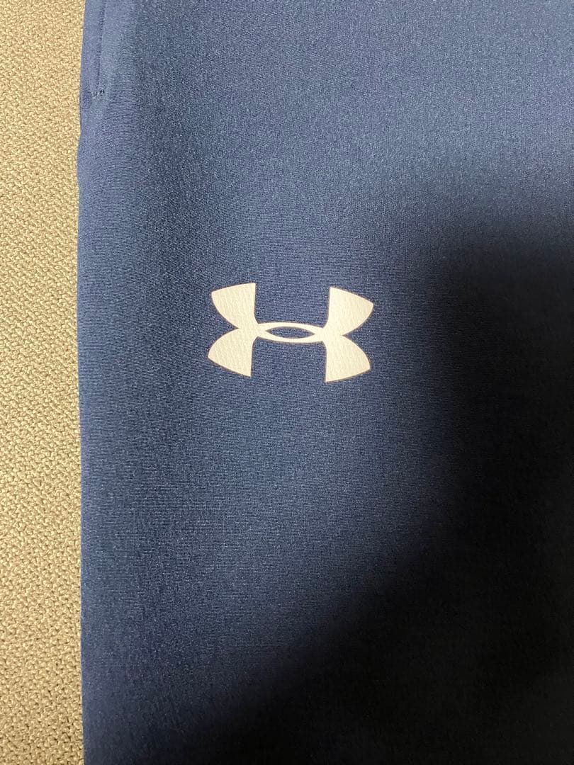 ☆美品☆UNDER ARMOUR UA UNLINED WOVENメンズ上M下L