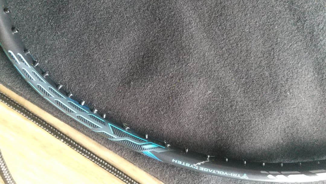 【ジャンク品】ヨネックス　ボルトリックZフォース2 ３Ｕ５