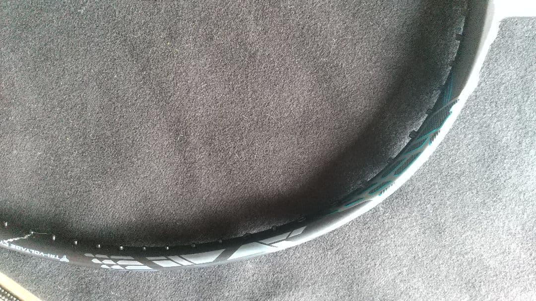 【ジャンク品】ヨネックス　ボルトリックZフォース2 ３Ｕ５