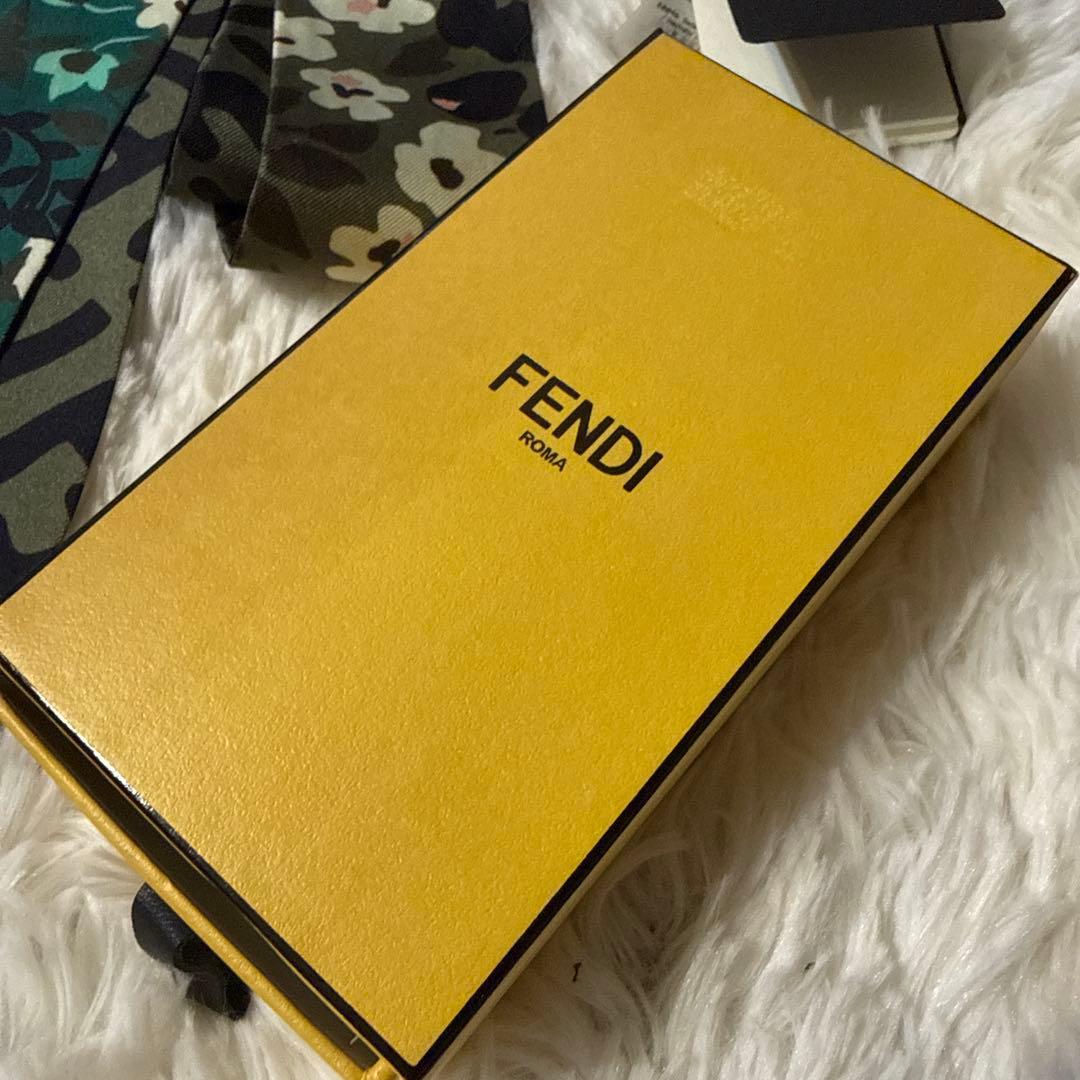 FENDI フェンディ ラッピー 花柄×FF柄GREEN FOREST