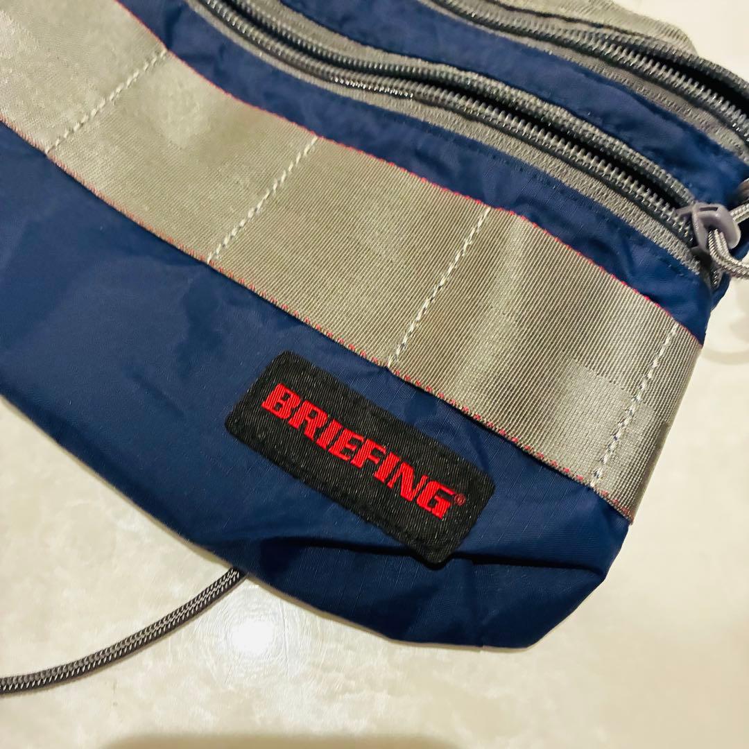 新品未使用　BRIEFING ブリーフィング サコッシュ ネイビー シルバー