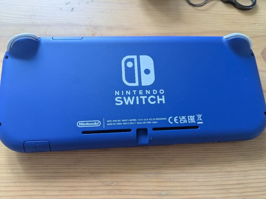 Nintendo Switch Lite 青色 本体とケース付き