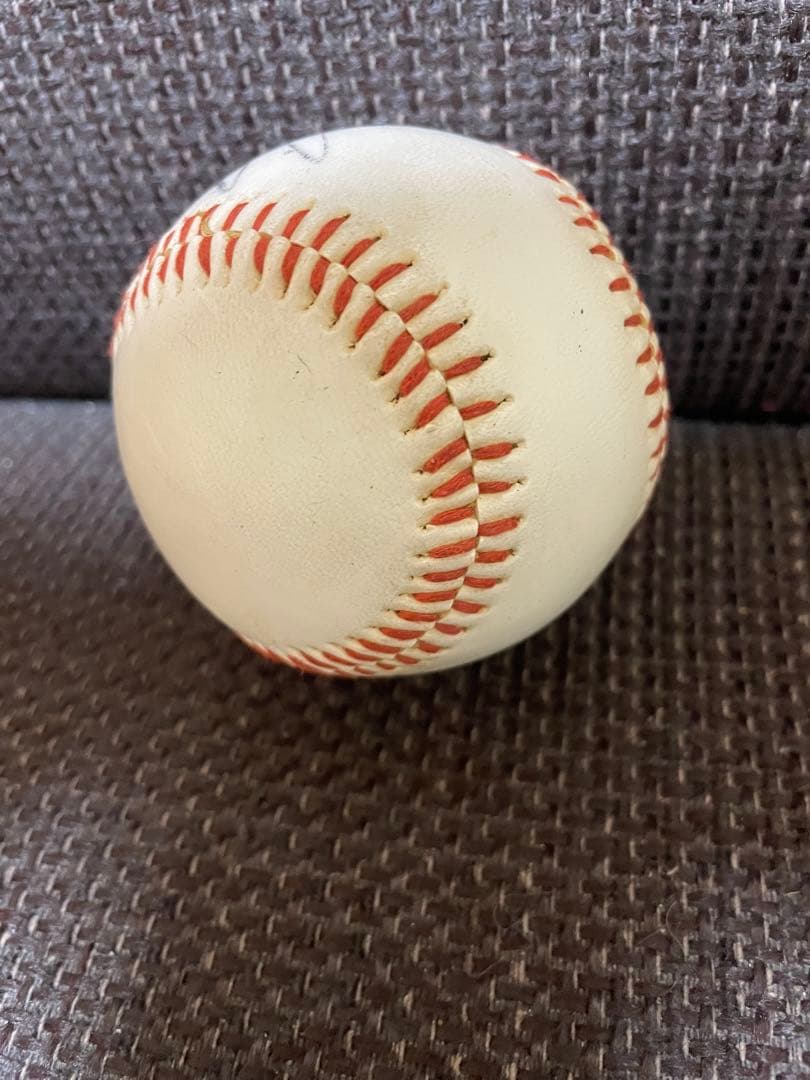 広島東洋カープ ◆ 津田恒実投手、直筆サイン入りボール ◆ 背番号15番時代