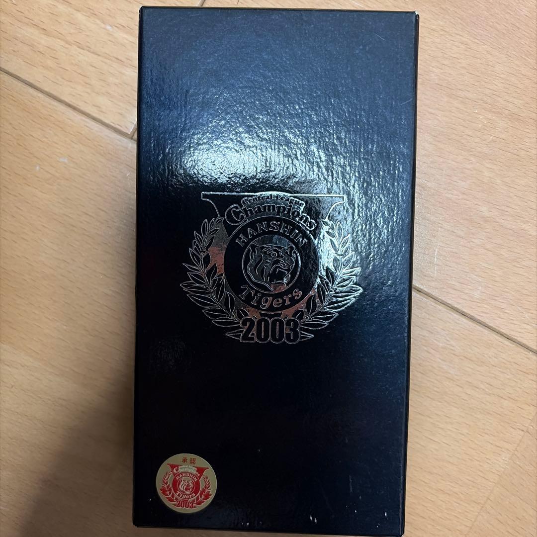 阪神タイガース 2003年優勝純銀記念ストラップ