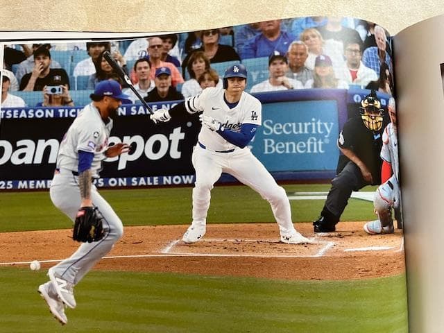 大谷翔平ドジャース2024シーズン総集編フルカラーオフィシャル写真集豪華版