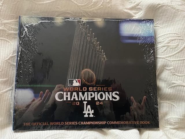 大谷翔平ドジャース2024シーズン総集編フルカラーオフィシャル写真集豪華版