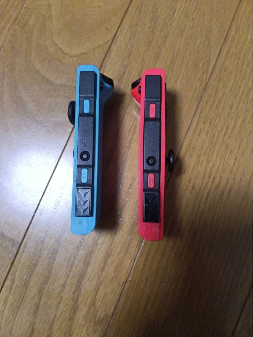 Nintendo Switch 本体 + Joy-Con 3色セット