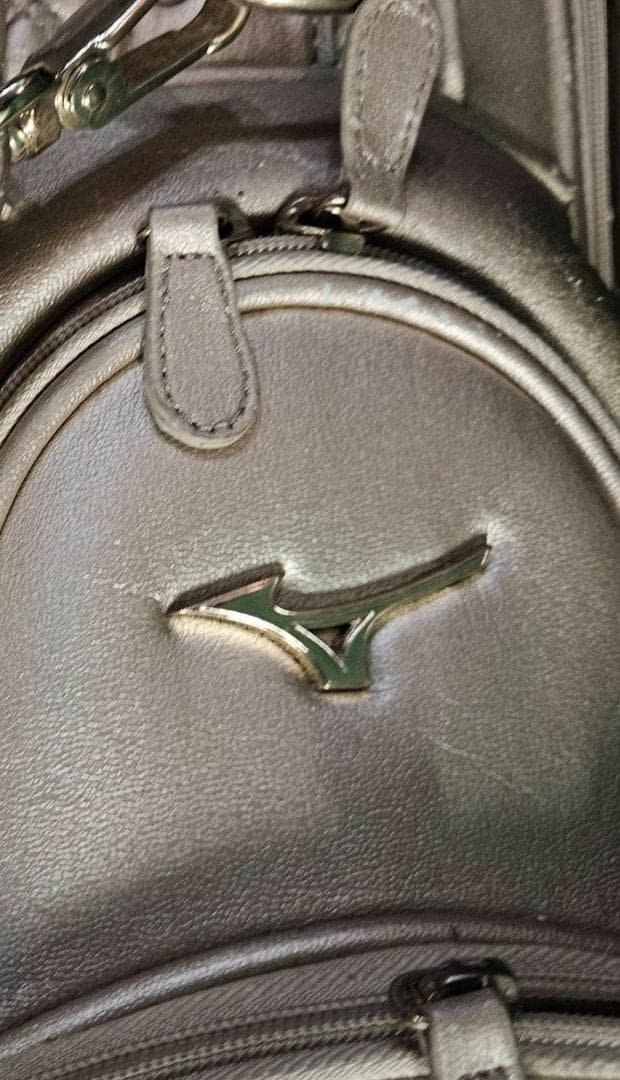 送料無料/美品　Mizuno ホワイトゴールドカラー/ 軽量タイプキャディバッグ