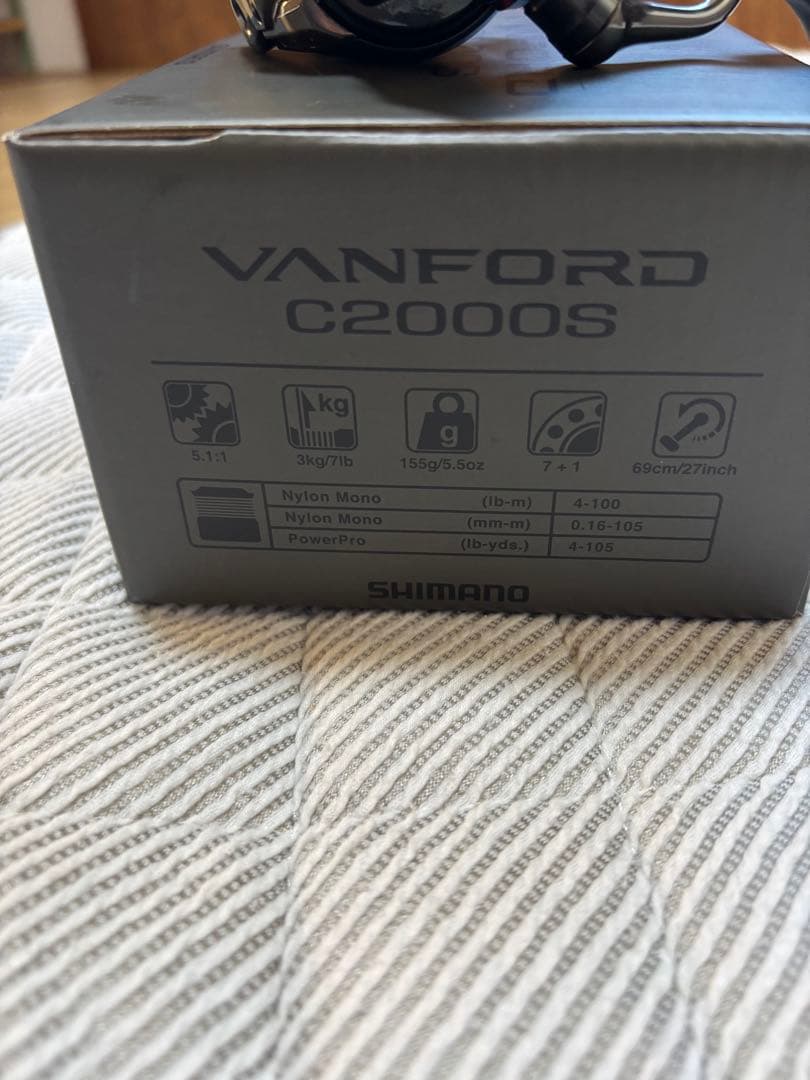 シマノ24ヴァンフォードC2000S未使用