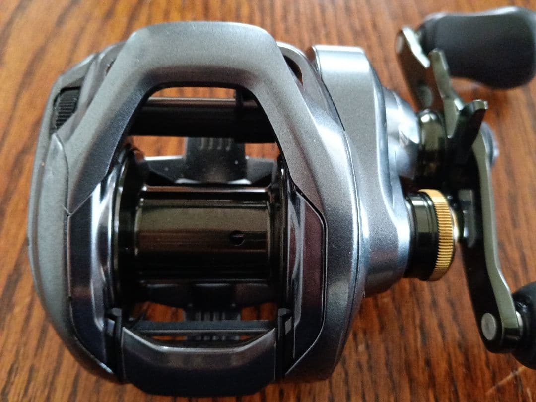 シマノ クラドDC 200XG RIGHT