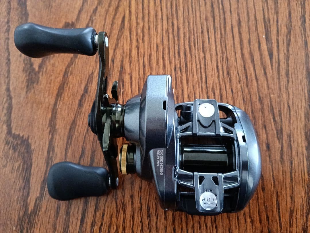 シマノ クラドDC 200XG RIGHT