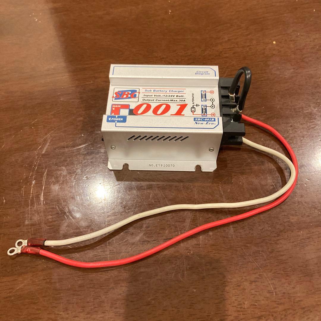 ニューエラ　走行充電器　SBC-001B