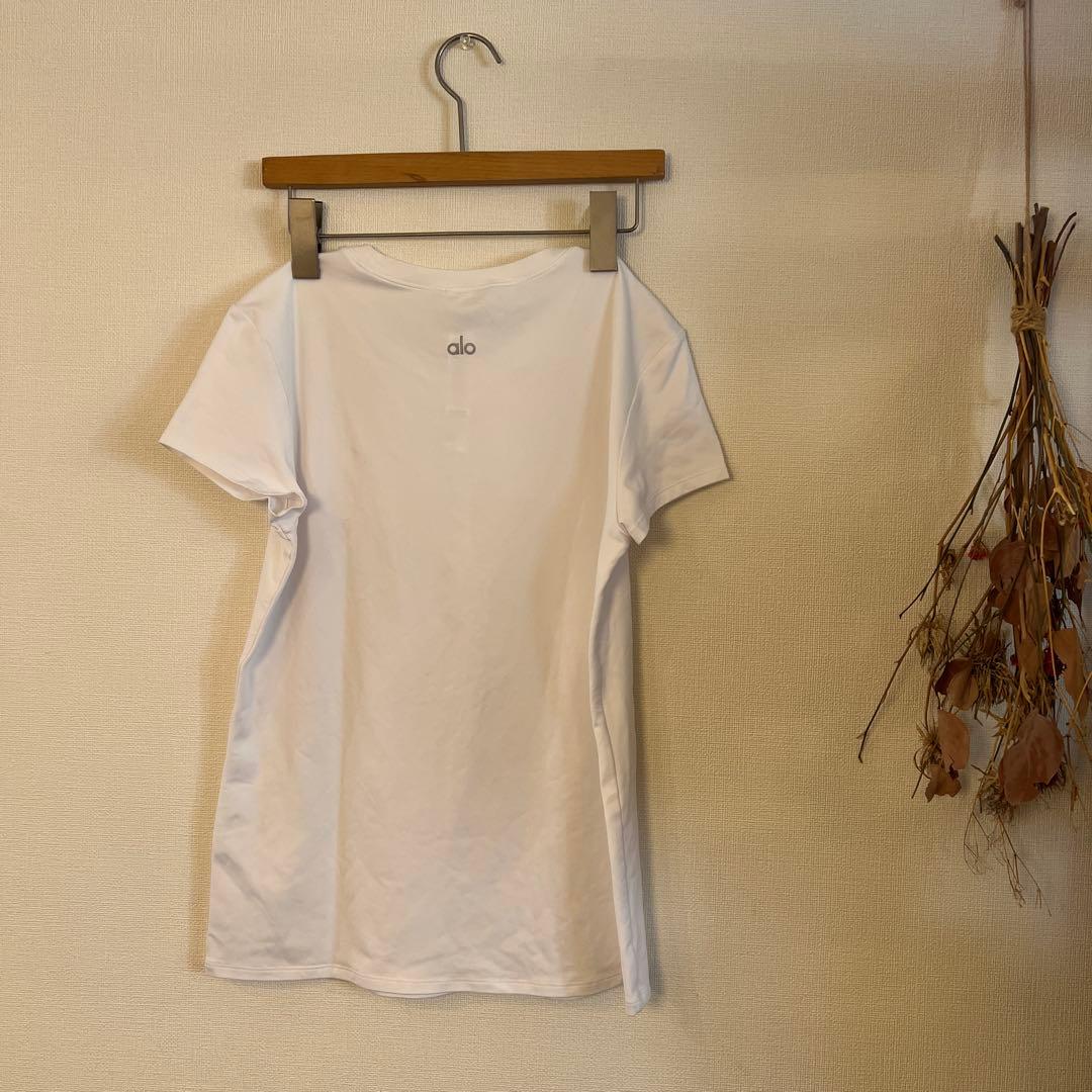 【alo】 アロヨガ　ストレッチ半袖Tシャツ　ホワイト サイズS